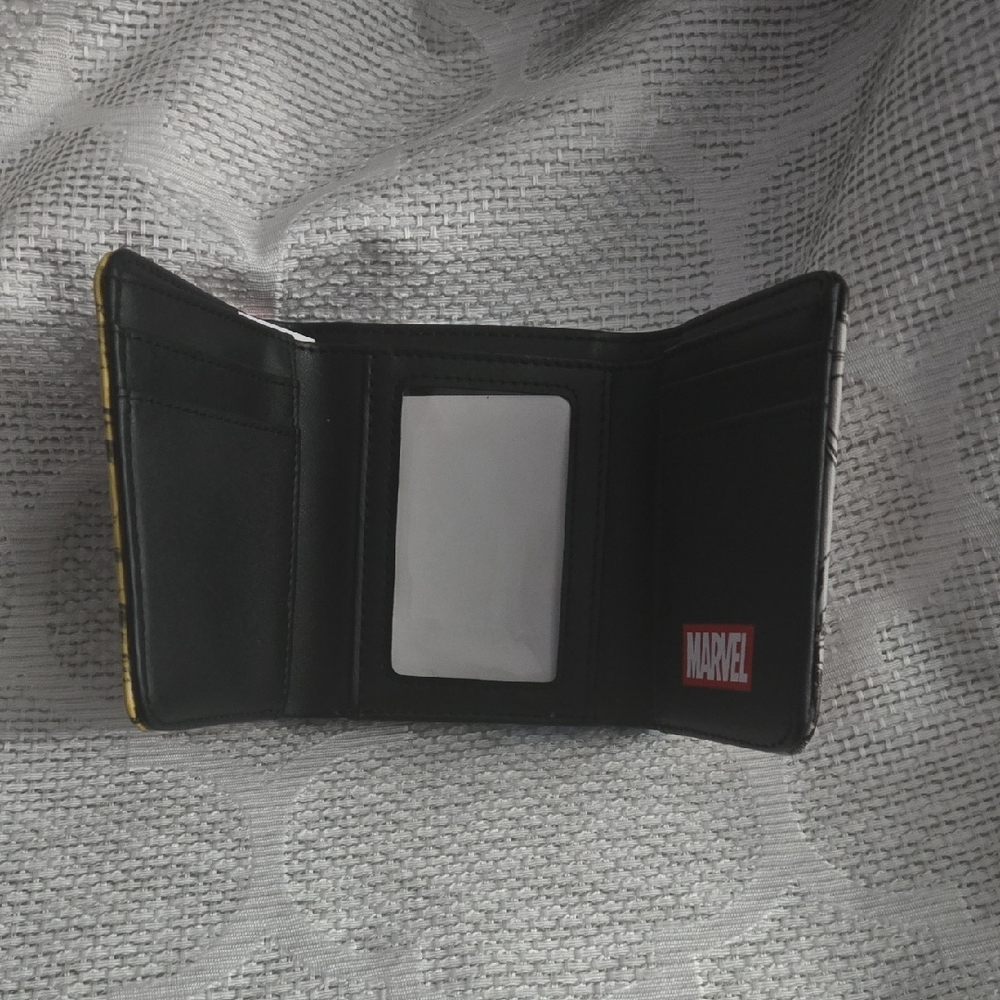 Marvel Black Wallet with Red Logo - Picture 3 of 8